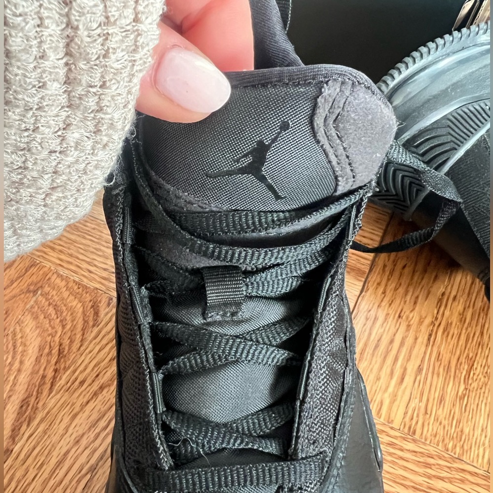 NIKE AIR JORDAN *SIZE 5.5 - Black*NEW*